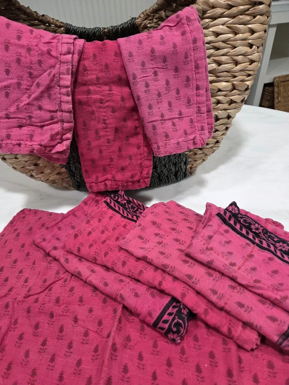 Handsewn Overdyed Artisan  Napkin 4 Placemat Set, 4 Count Of Each - Red/black